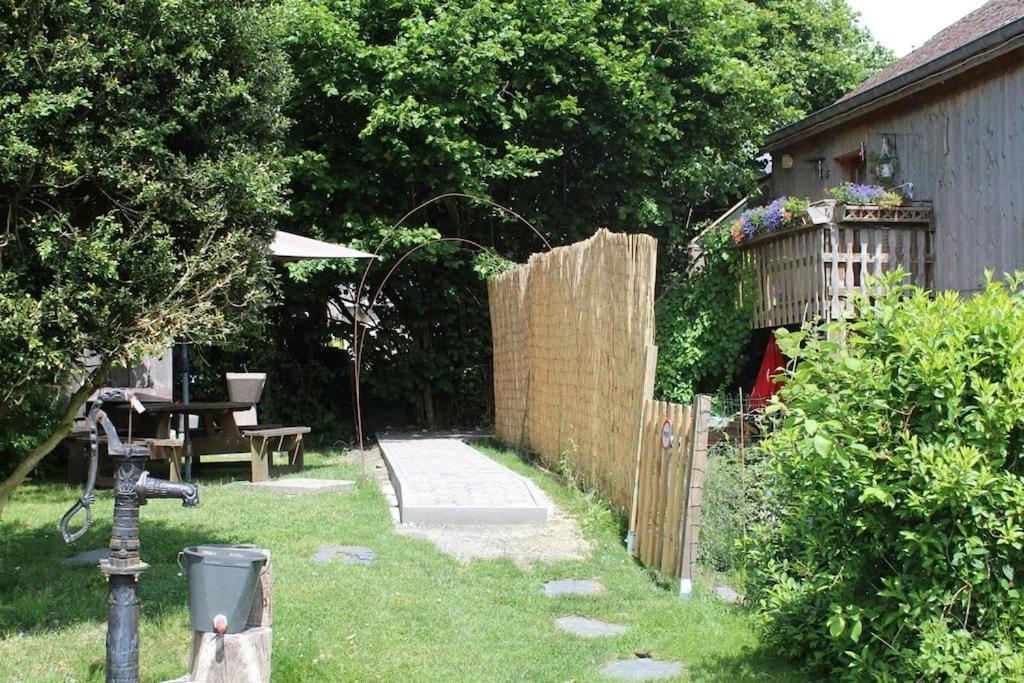 Gite Les 7 Frenes Vaux-sur-Sure Exterior foto